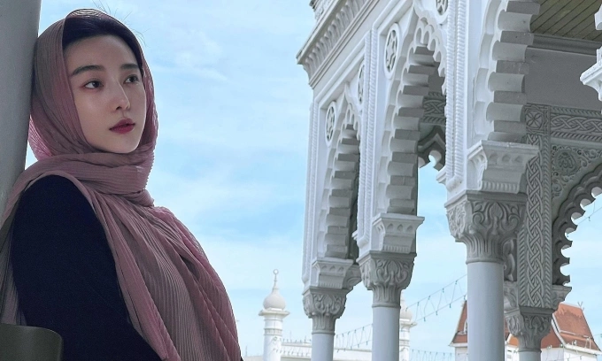 女演员范冰冰马来西亚之行参观查希尔清真寺、唐人街 女演员范冰冰马来西亚之行参观查希尔清真寺、唐人街