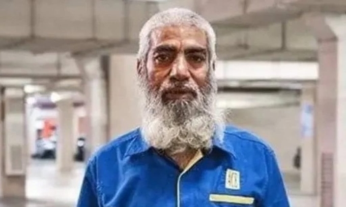 清洁工在马工作27年无休,养子成法官、医生、工程师 清洁工在马工作27年无休,养子成法官、医生、工程师