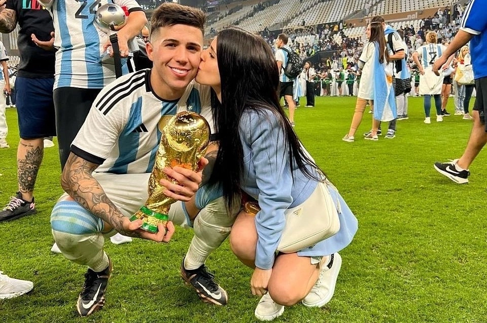 Enzo Fernandez Sự Điềm Tĩnh Của Sao Trẻ Argentina – Hợp Nhất Giữa Tài Năng, Bình Tĩnh Và Tầm Nhìn Chiến Thuật Enzo Fernandez Sự Điềm Tĩnh Của Sao Trẻ Argentina – Hợp Nhất Giữa Tài Năng, Bình Tĩnh Và Tầm Nhìn Chiến Thuật