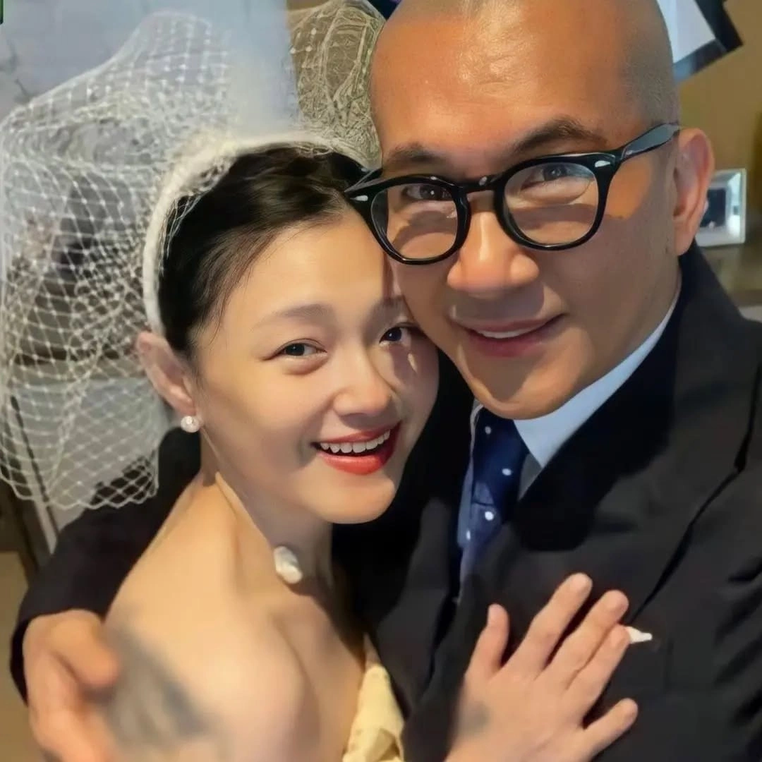 Taiwanese actress Barbie Hsu and her husband, South Korean musician DJ Koo. Photo from Instagram/barbiehsu.fp