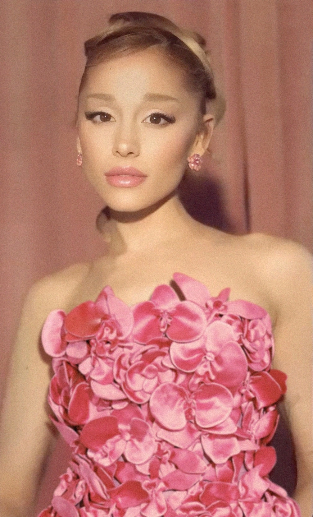 ariana grande dress designer Ariana Grande's 73-Year-Old Gown Honors 'The Wizard of Oz'