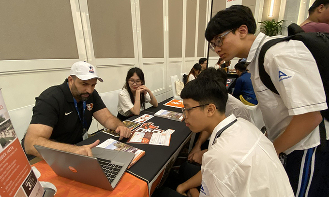 Vietnamese parents spend up to ,000 on US study consultancy services Vietnamese parents spend up to ,000 on US study consultancy services