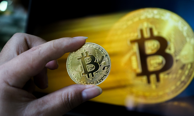Vietnam PM wants draft policy on cryptos submitted this month