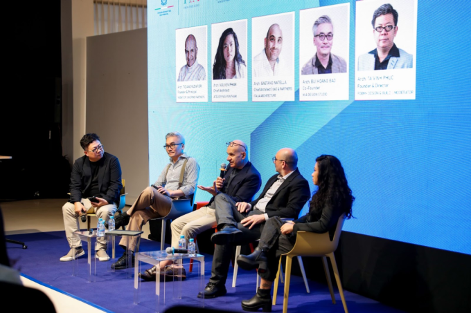 Speakers explore the theme Inequalities: Designing for a Better Life, covering various aspects from urban planning and public spaces to community connectivity. Photo courtesy of ITA