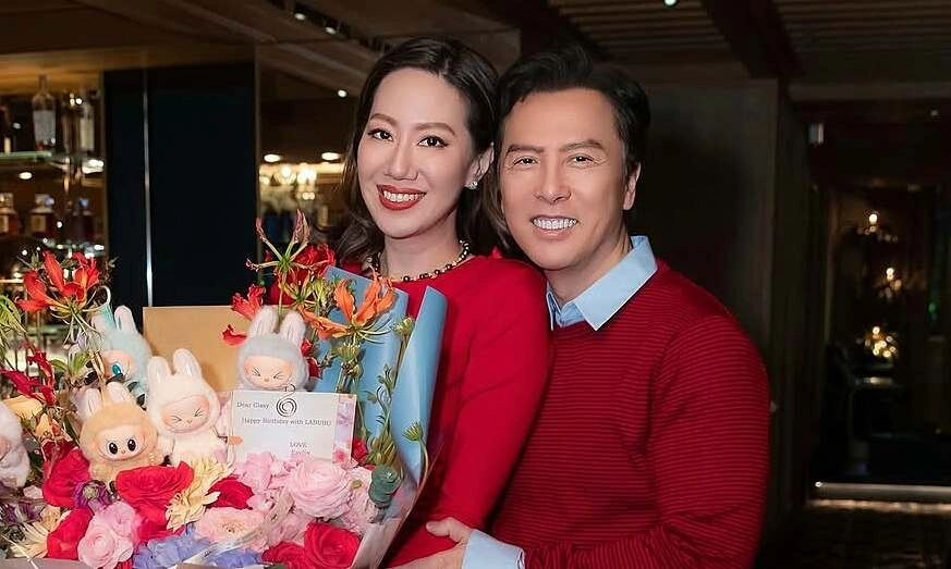 Donnie Yen hosts joint birthday party for 18-year-younger wife Cissy Wang and son from previous marriage - VnExpress International
