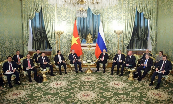 Vietnam, Russia issue joint statement on major orientations for comprehensive strategic partnership in new period