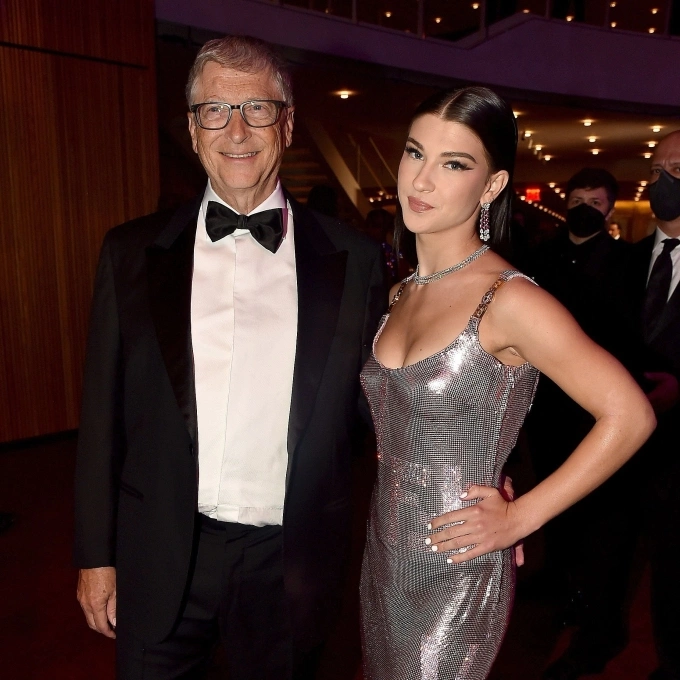 Microsoft co-founder, Bill Gates and Phoebe Gates daughter. COUSESY PHOTO A Phoebes Instagram