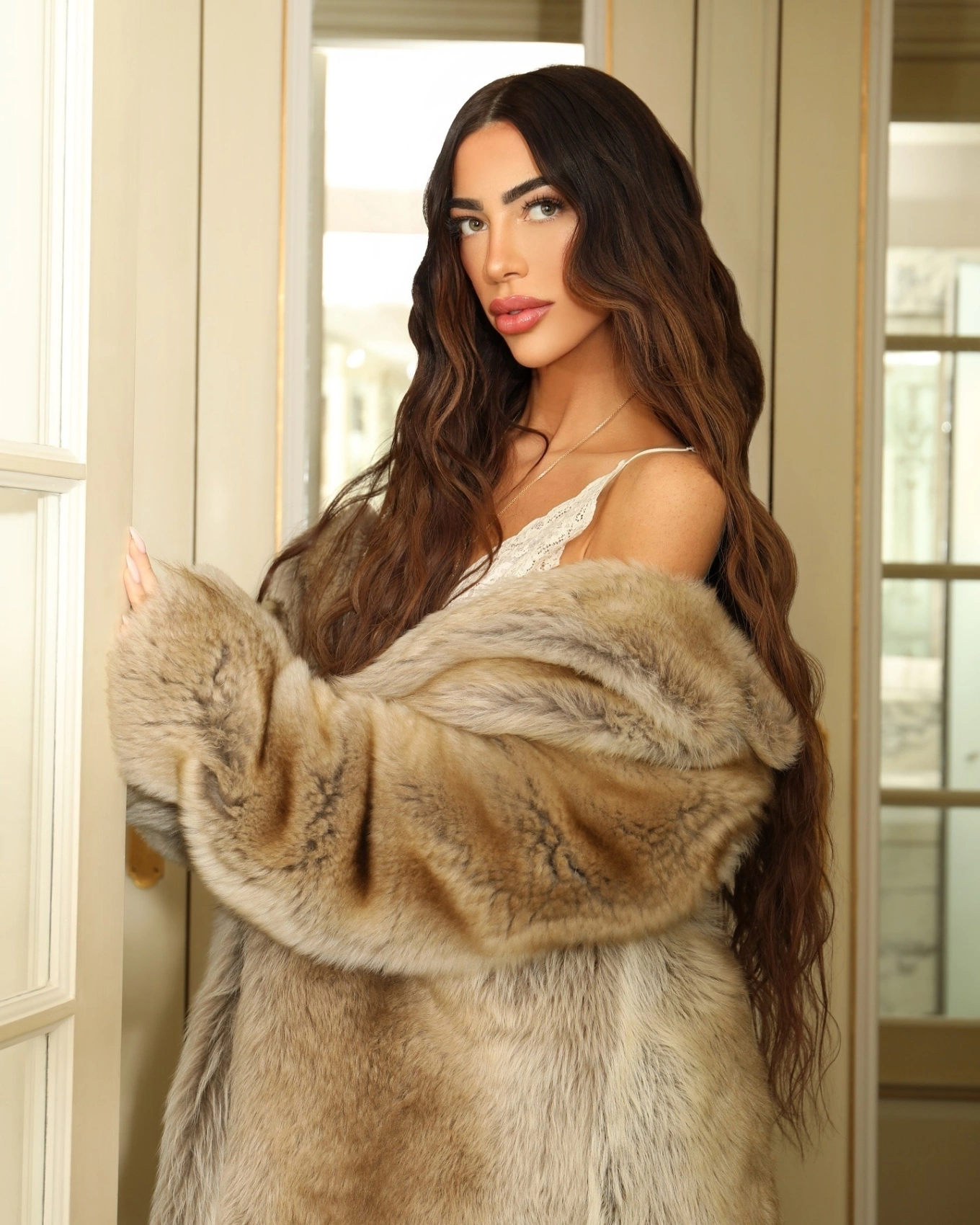 Inside the lavish life of Skye Hankey, daughter-in-law of car loan ...
