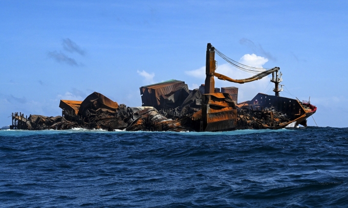 Singapore shipowner ordered to pay Sri Lanka $1B over marine disaster