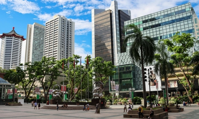 Which Southeast Asian city is the most expensive for luxury spending
