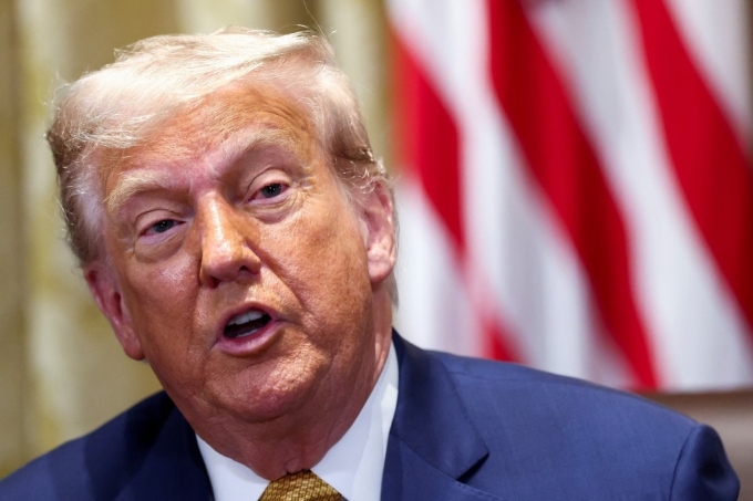U.S. President Donald Trump speaks during a cabinet meeting at the White House, July 2025. Photo by Reuters