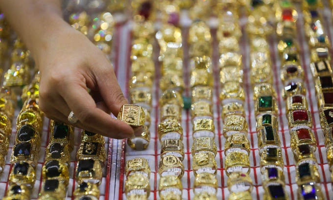 Finance ministry wants to scrap tariff on gold jewelry exports
