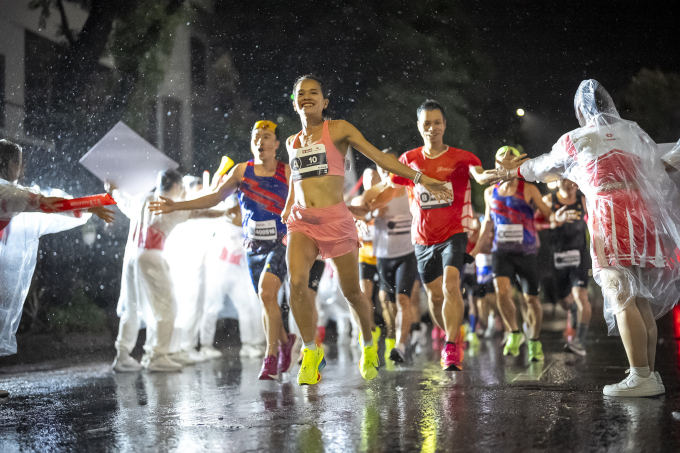 Runners at Techcombank Hanoi International Marathon. Photo courtesy of Techcombank