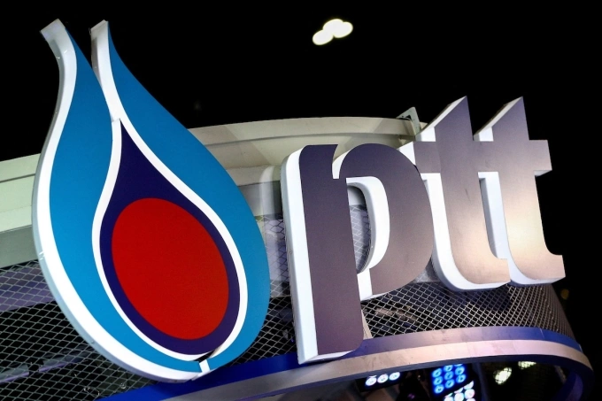 The logo of PTT is pictured at the 38th Bangkok International Motor Show in Bangkok, Thailand March 28, 2017. Photo by Reuters
