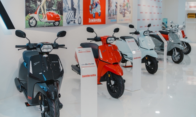 Lambretta scooters on display at its first dealership in Vietnam, located on Phan Dan Luu Street, Ho Chi Minh City. Photo by VnExpress/Pham Trung