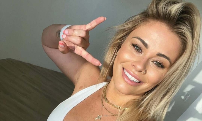UFC fighter earns more from OnlyFans in 24 hours than entire career