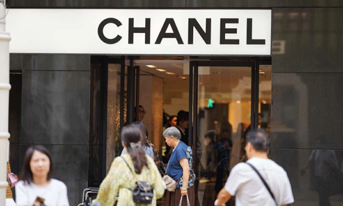 Gold shop fined $2,000 for selling fake Chanel jewelry
