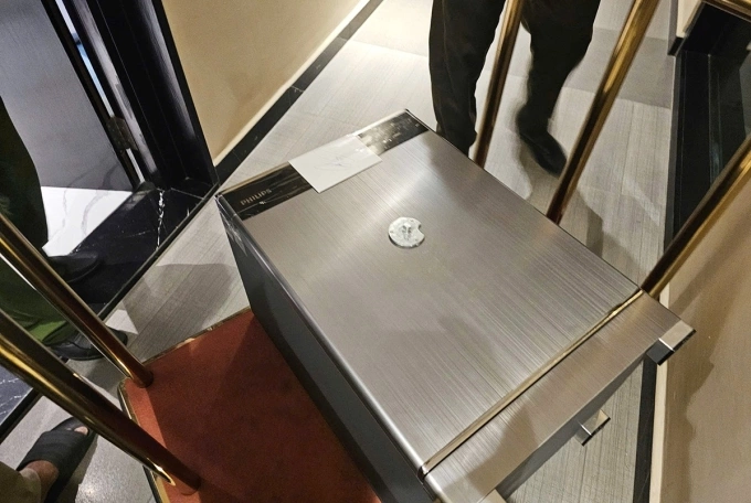 A safe was confiscated from Vo Thi Ngoc Ngans penthouse in HCMC in October 2025. Photo courtesy of HCMC police