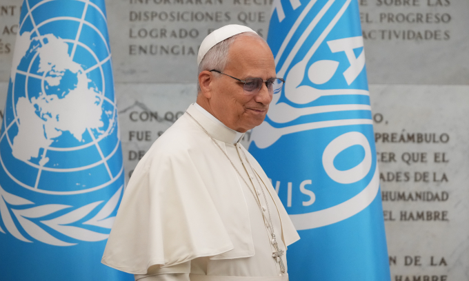 Pope denounces use of hunger as weapon of war as he urges world leaders 'not to look the other way'