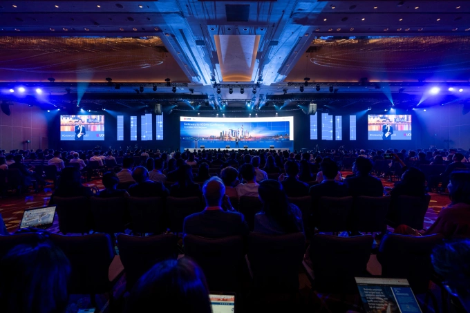 The conference brought together more than 1,000 participants in person and online. Photo courtesy of UOB