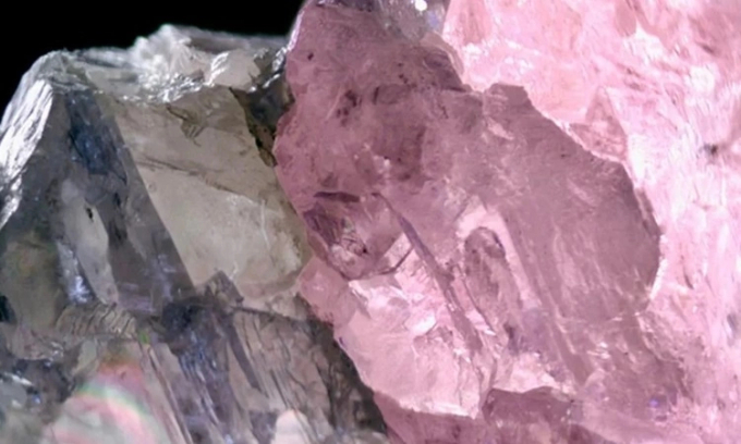 Rare half-pink, half-colorless 37-carat diamond discovered in Botswana