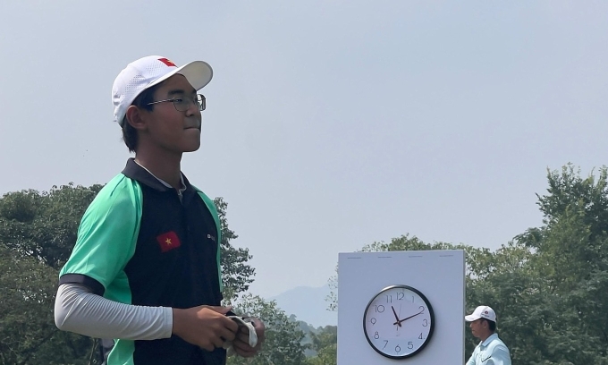 17-year-old Vietnamese golfer continues to lead Asia-Pacific Championship