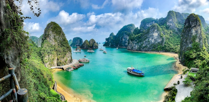 Ha Long Bay. Photo by Unsplash/Marina Lobato