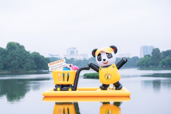 The giant floating Pandai is Mr. DIY’s iconic mascot. Photo courtesy of Mr. DIY