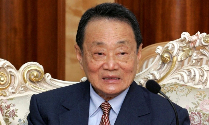 Malaysian tycoon Robert Kuok attends a meeting in Fuzhou, Fujian province, China April, 18, 2005. Photo by China Daily via Reuters