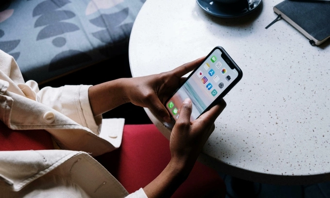 Malaysia moves to impose under-16 social media age limit, with ID checks considered - VnExpress International