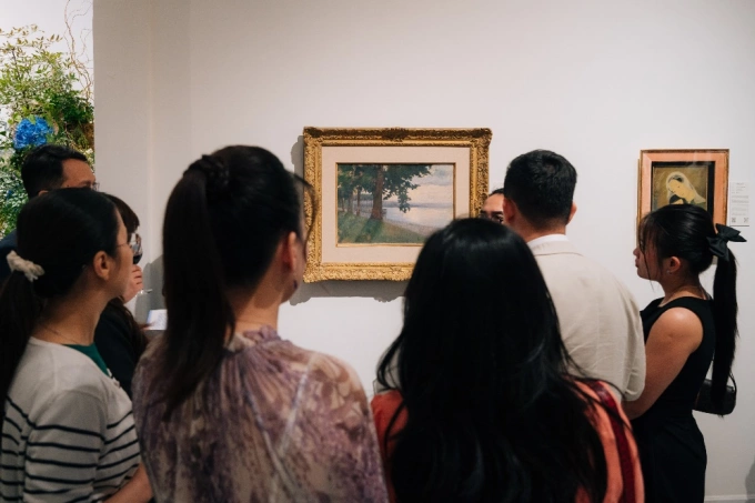 The exhibition provides clients and guests a one-of-kind experience through culture, lifestyle, and global connection. Photo courtesy of Standard Chartered Bank Vietnam
