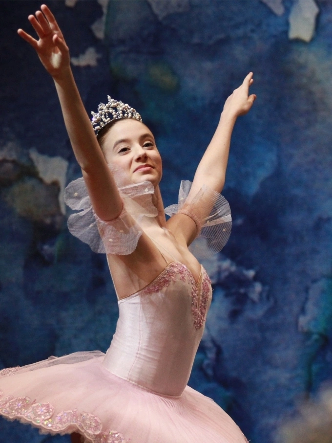 The worlds youngest self-made female billionaire performs as a professional ballerina. Photo from Instagram