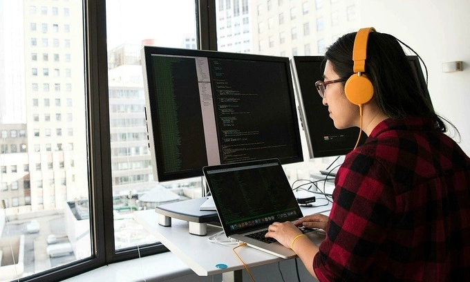 Software developers rank as Singapore’s third most sought-after job Software developers rank as Singapore’s third most sought-after job