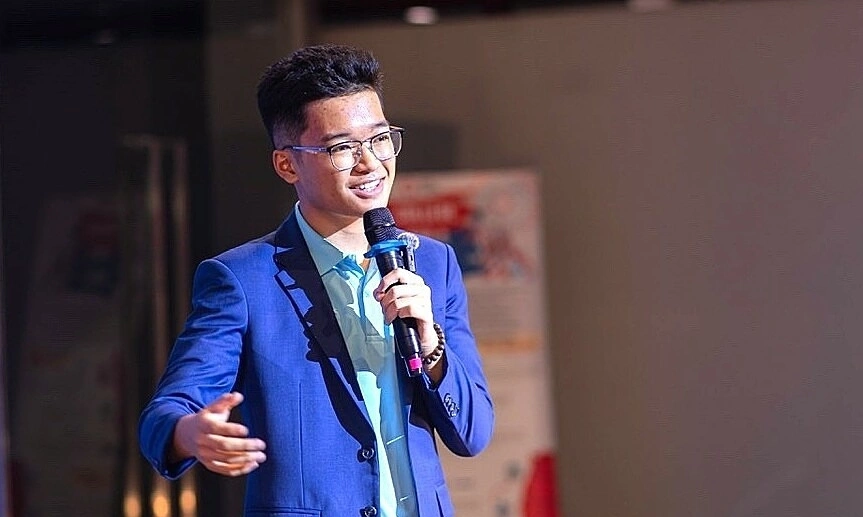 Politics Vietnamese student achieves rare perfect double: 9.0 IELTS and 1600 SAT