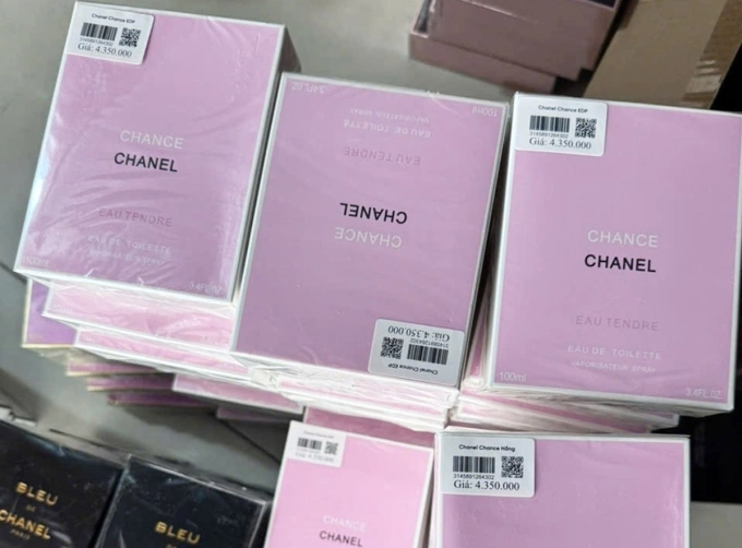 Fake perfume products found in HCMC. Photo courtesy of HCMC police
