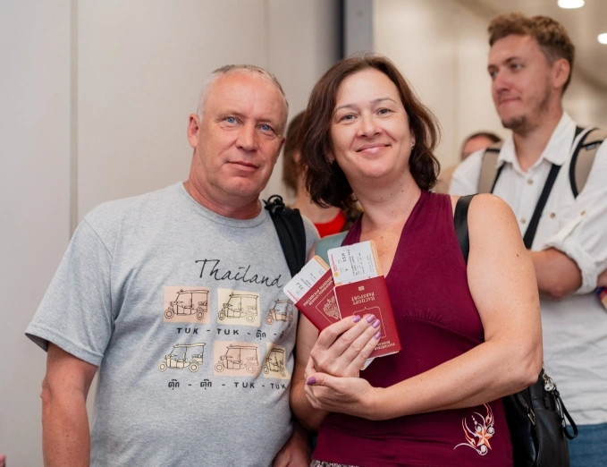Foreign travelers on an SPAs flight to Phu Quoc. Photo courtesy of Sun Group