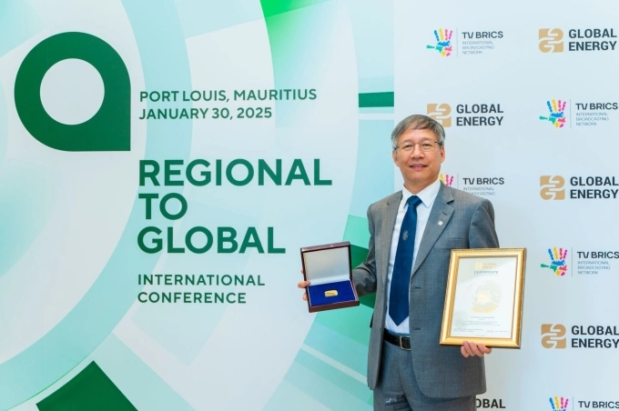 Zhu Ziqiang, a world-leading electric motor engineering expert. Photo courtesy of Zhus LinkedIn