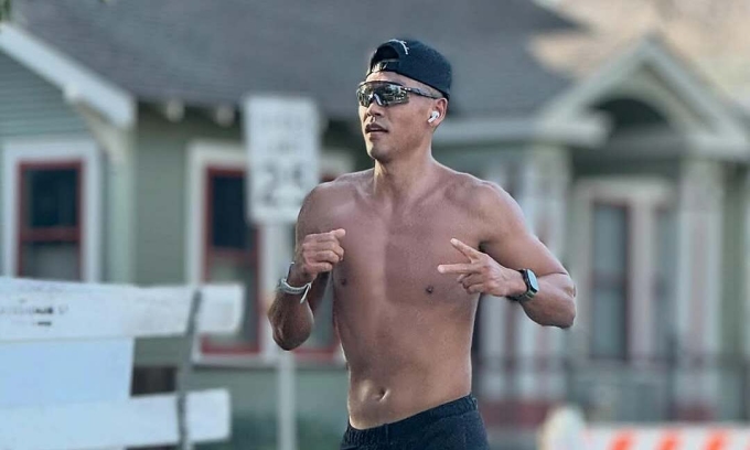 American-Korean influencer Matt Choi disqualified from triathlon for ignoring penalty