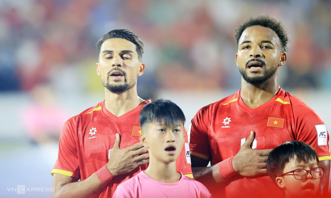 Thai fans spark debate about Vietnam national team's unusual look with naturalized players