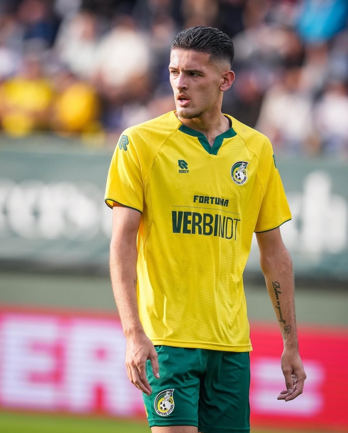 Justin Hubner during a game for Fortuna Sittard. Photo by Instagram/@justinhubner5