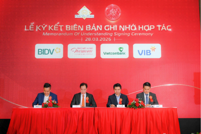 Phu My Hung signs cooperation agreements with partner banks. Photo courtesy of Phu My Hung