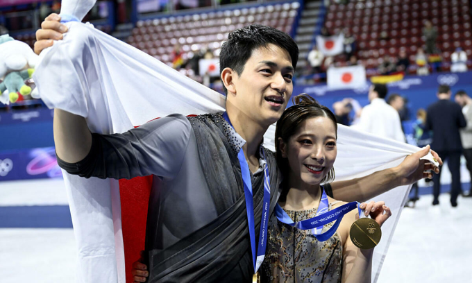 Japan's Olympic pairs Miura and Kihara skating champions announce retirement