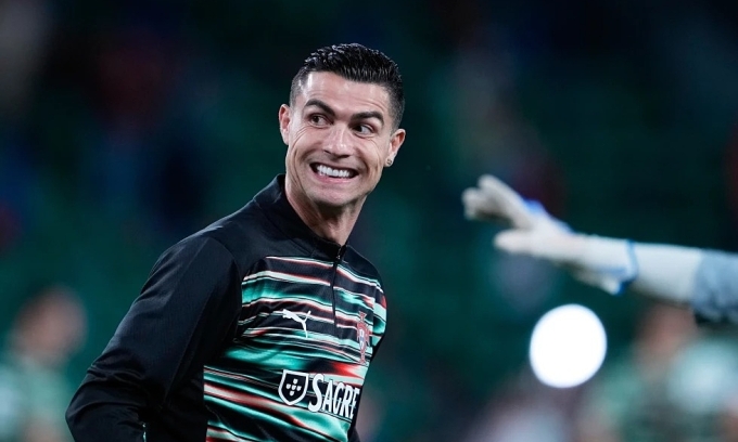 Former football star says unfollowed by Cristiano Ronaldo after rating Messi better