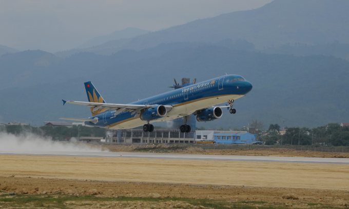 An aircraft seen at Dien Bien Airport in December 2023. Photo by VnExpress/Ngoc Thanh