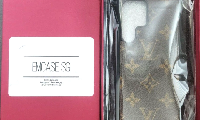 A smartphone case with the Louis Vuitton logo, distributed by emcase_sg, is sold on the internet. Photo via Carousell/julynn