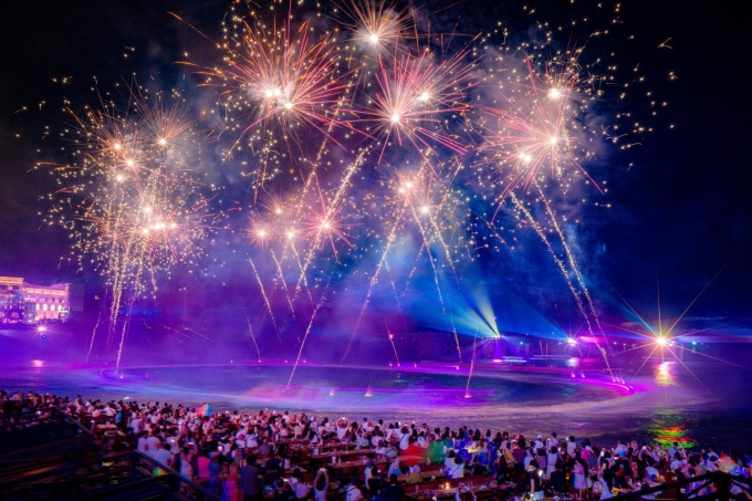 Fireworks show at Sunset Town, Phu Quoc. Photo courtesy of Sun Group