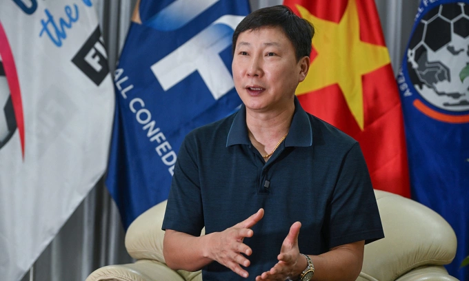Coach Kim Sang-sik vows to prove Vietnam a new Asian football powerhouse