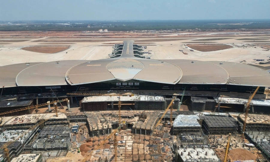 Vietnam's $12.8B Long Thanh Airport has three converging railways but room for only two