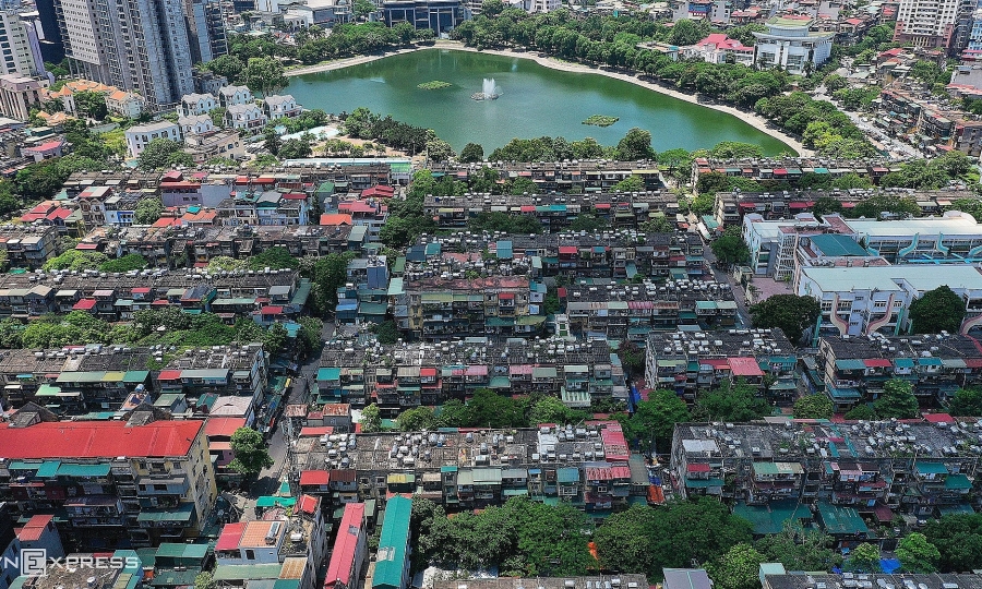 Hanoi plans incentives to encourage residents to move to suburban areas