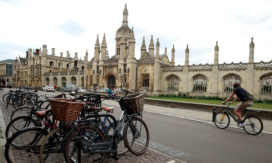 UK student visa refusals hit decade high as international applications continue falling